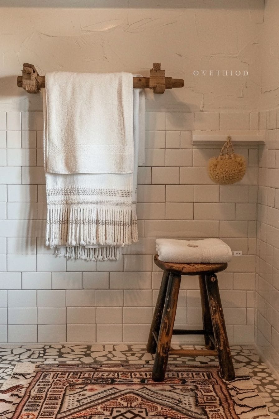 Try an atypical towel rack For Small Bathroom Decor I 1711256137 4