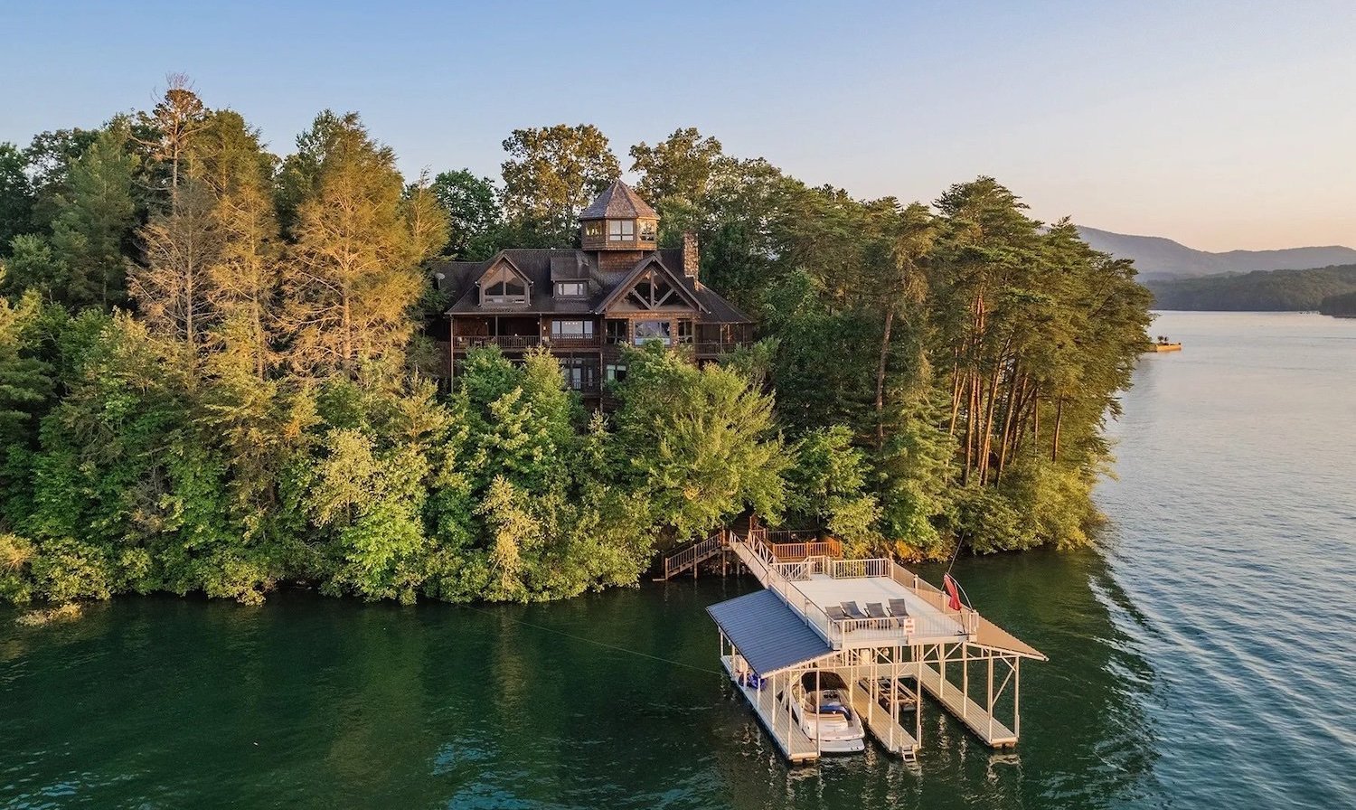 Furnished $5.59M Lakefront Lodge on Lake Blue Ridge Includes Observatory Tower