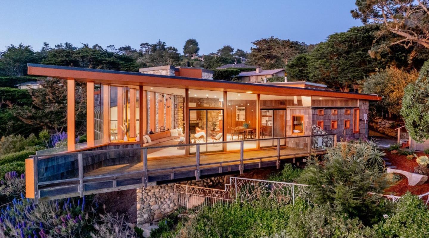 1953 Mid-Century Modern Anshen & Allen-Designed Home on Yankee Point in Carmel