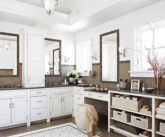 30 Bathroom Lighting Ideas for Every Decorating Style 1 101742180