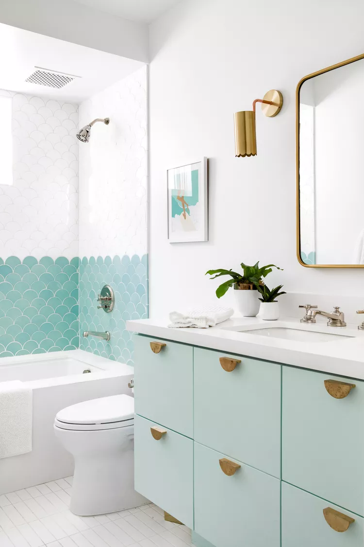 25 Coastal Bathroom Ideas for a Breezy Refresh 5 Scalloped bathroom tile