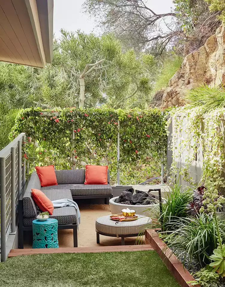 39 Cheap Backyard Ideas for Outdoor Spaces Large and Small 1 backyard patio lounge area