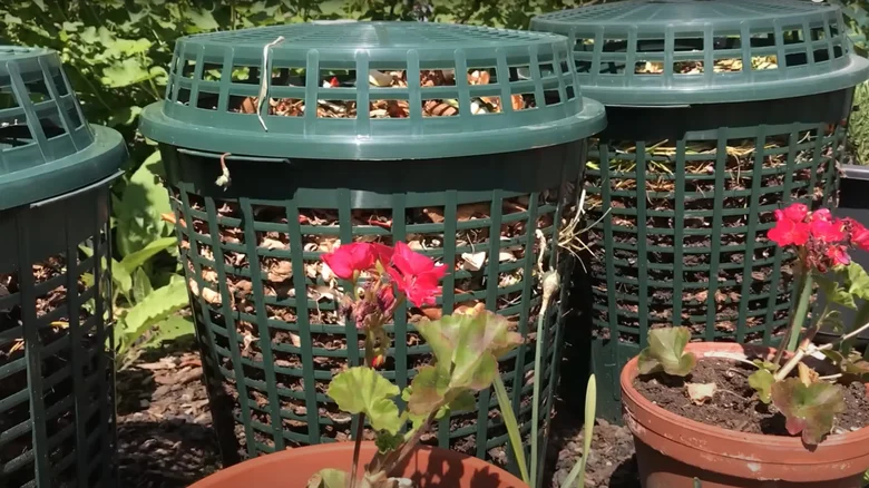 11 Creative Ways To Use A Laundry Basket Around Your Garden 6 composting bin 1716295947