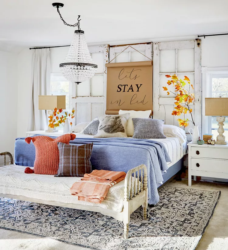 50 Easy & Beautiful Fall Decor Ideas to Try This Year 1 fall decor