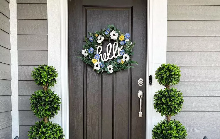 40 Welcoming Spring Front Porch Decor Ideas 3 spring porch