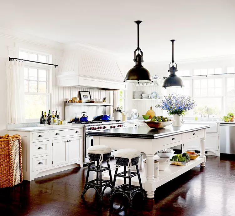 40 Farmhouse Kitchen Ideas for Contemporary Homes 33 white kitchen island wooden tops