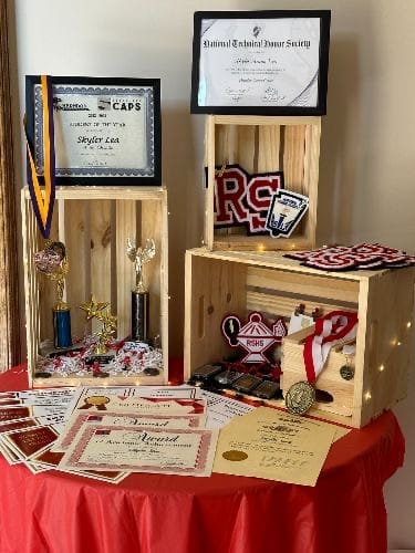 40 Epic High School Graduation Party Ideas to Celebrate in Style 2 high school gradutation party ideas 58