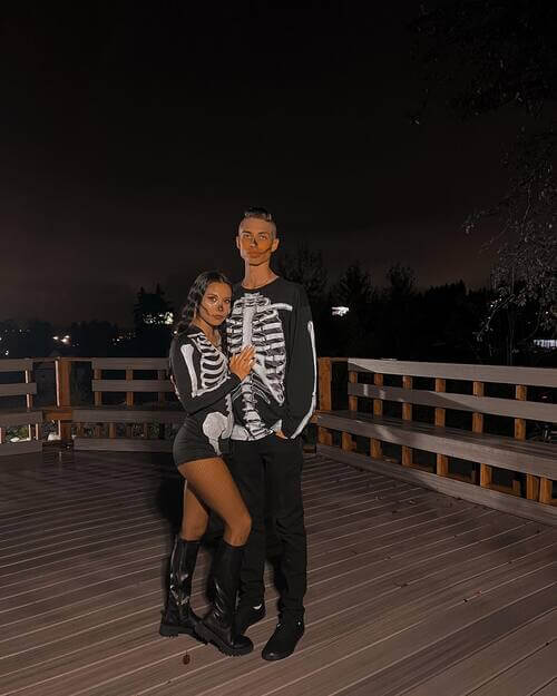 Skeleton onesie couple costume Halloween