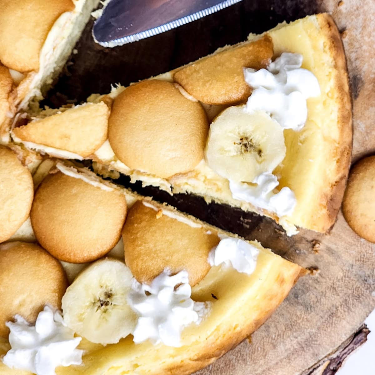 banana pudding cheesecake featured image