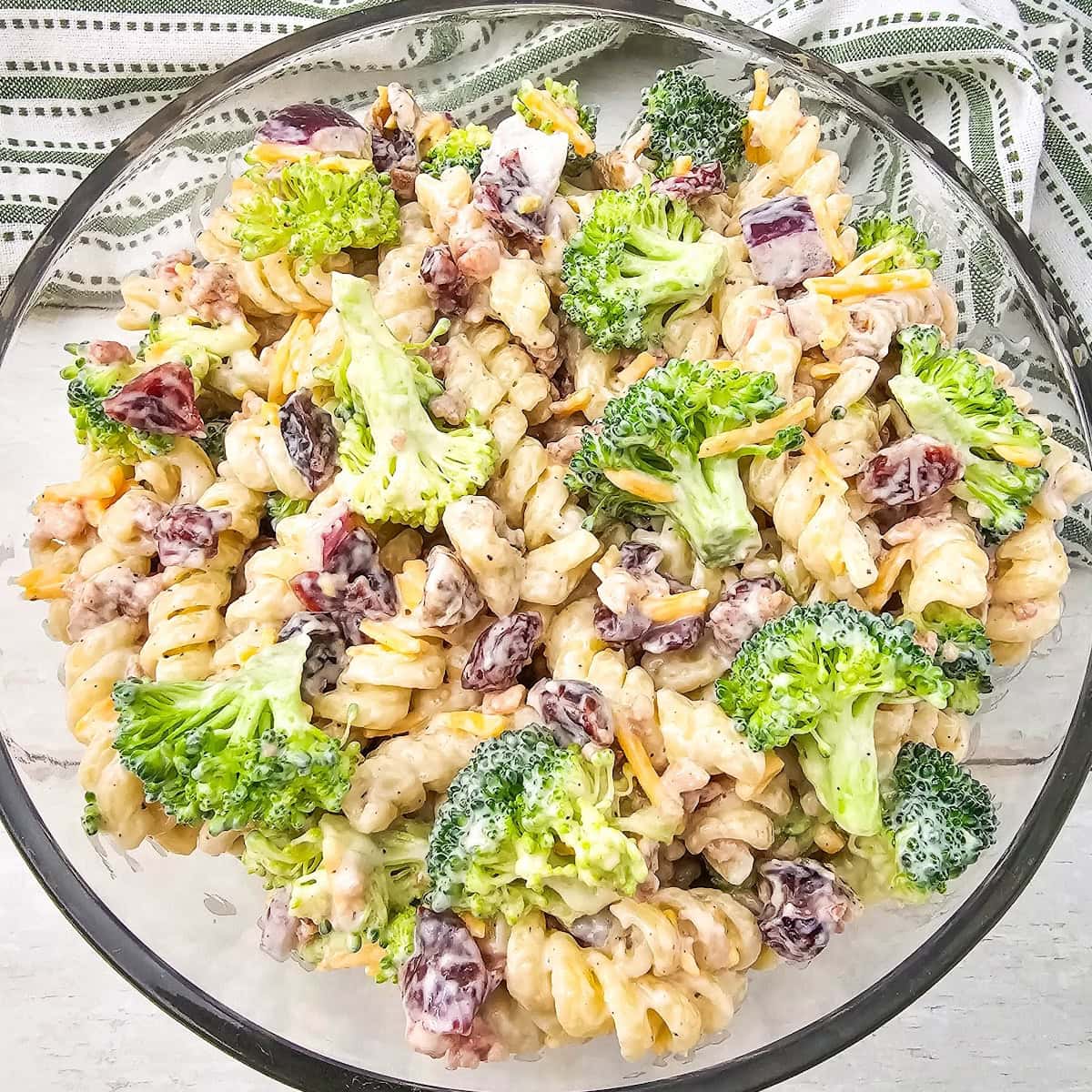 Broccoli Pasta Salad 1 broccoli pasta salad featured image