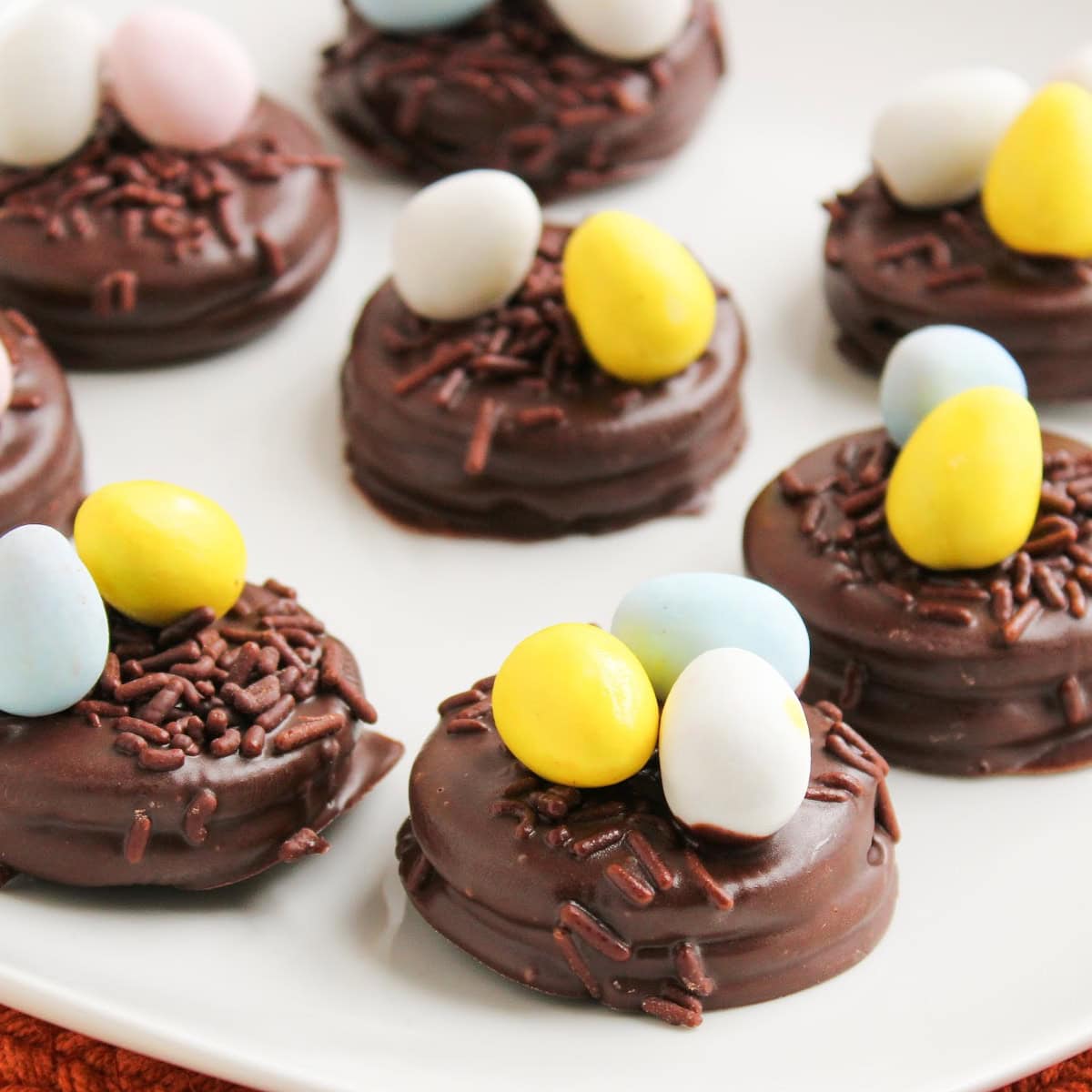 Chocolate Covered Oreo Easter Egg Nests 1 chocolate covered oreo easter egg nests featured image