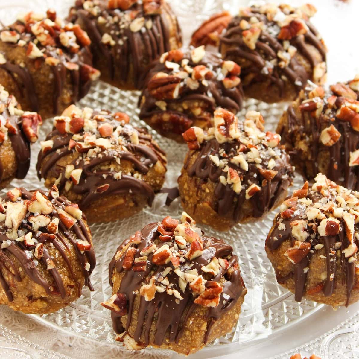 Chocolate-Dipped Pecan Pie Balls 1 pecan pie balls featured image