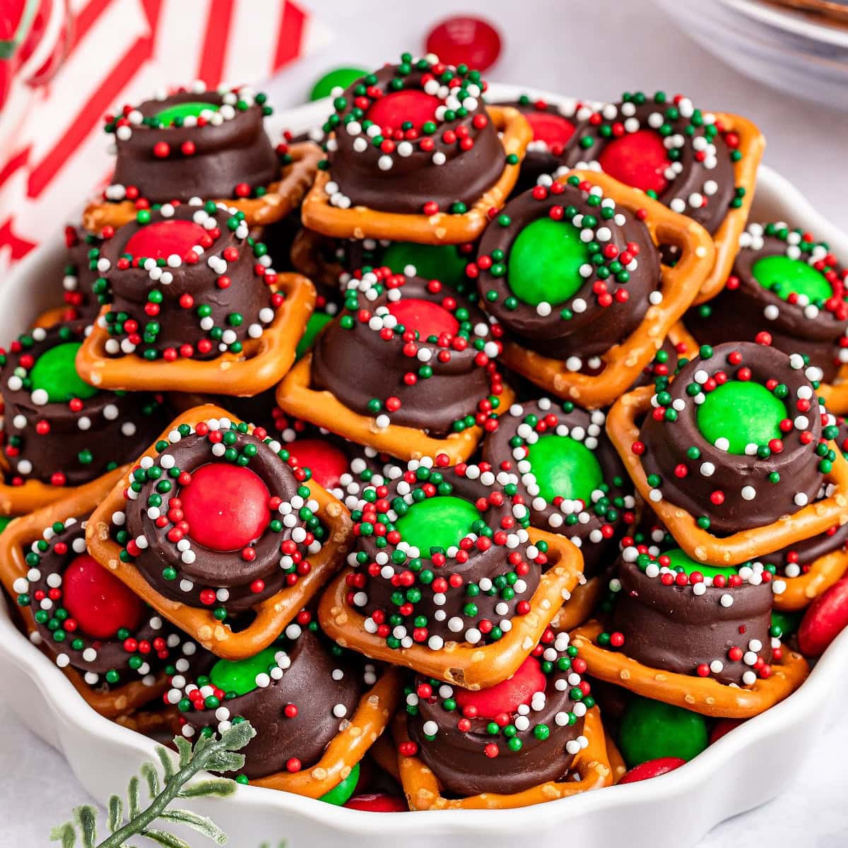 Christmas Rolo Pretzel Bites 1 christmas rolo pretzel bites featured image