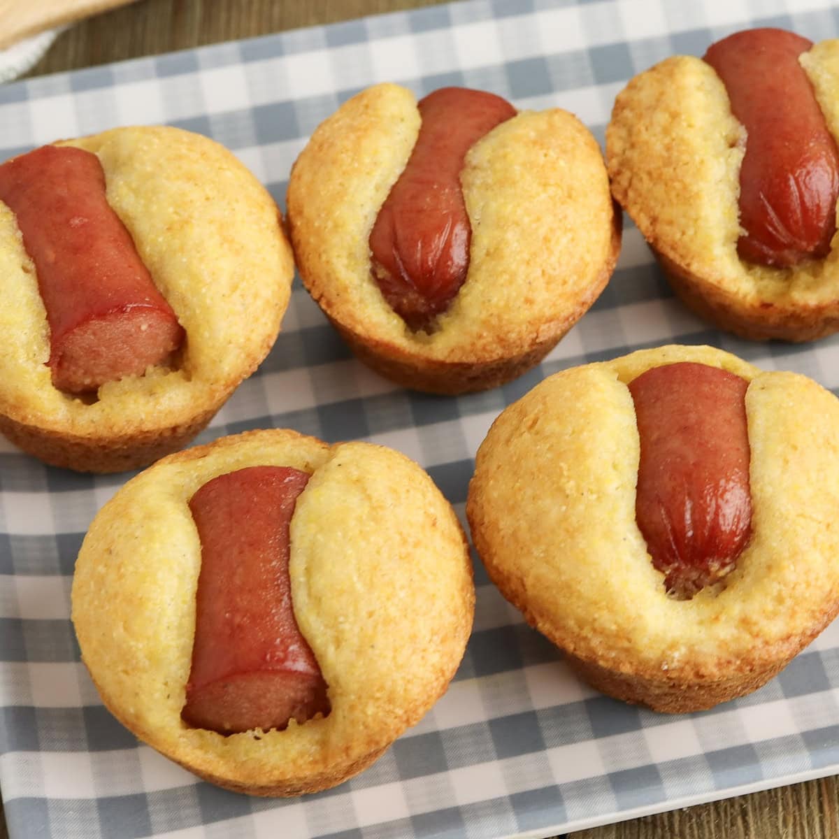 Corndog Mini Muffins 1 corndog mini muffins featured image