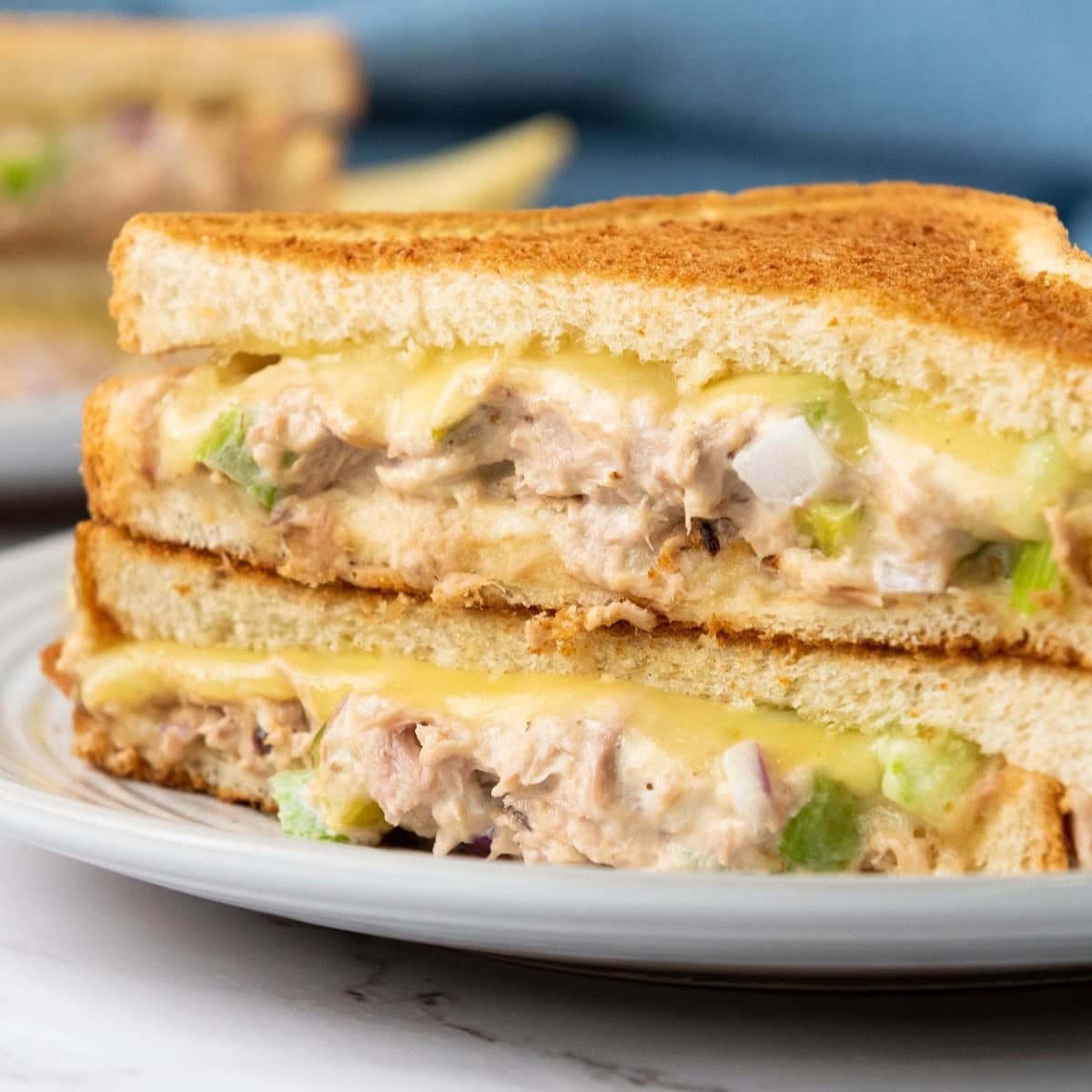 Classic Tuna Melt Sandwich 1 tuna melt sandwich featured image