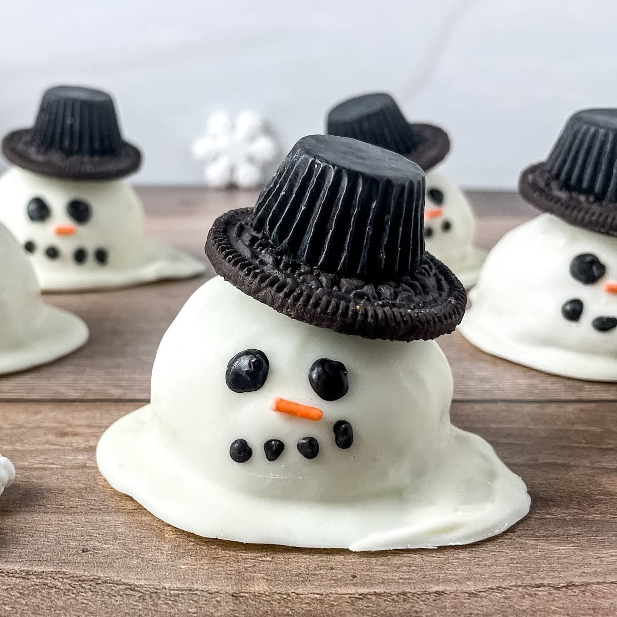 Cookie Dough Snowman Truffles 1 cookie dough snowman truffles featured image