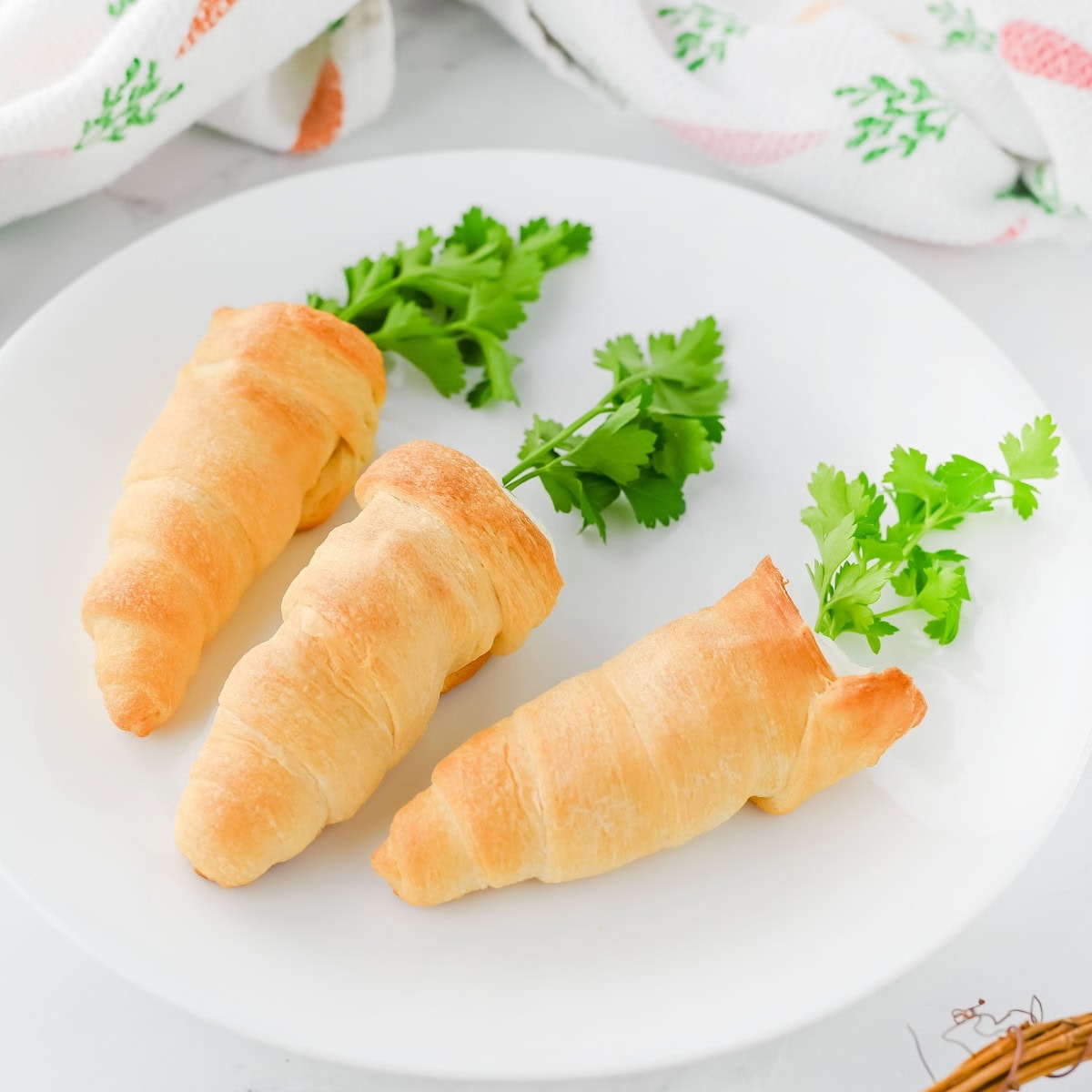 Crescent Roll Carrots 1 crescent roll carrots featured image