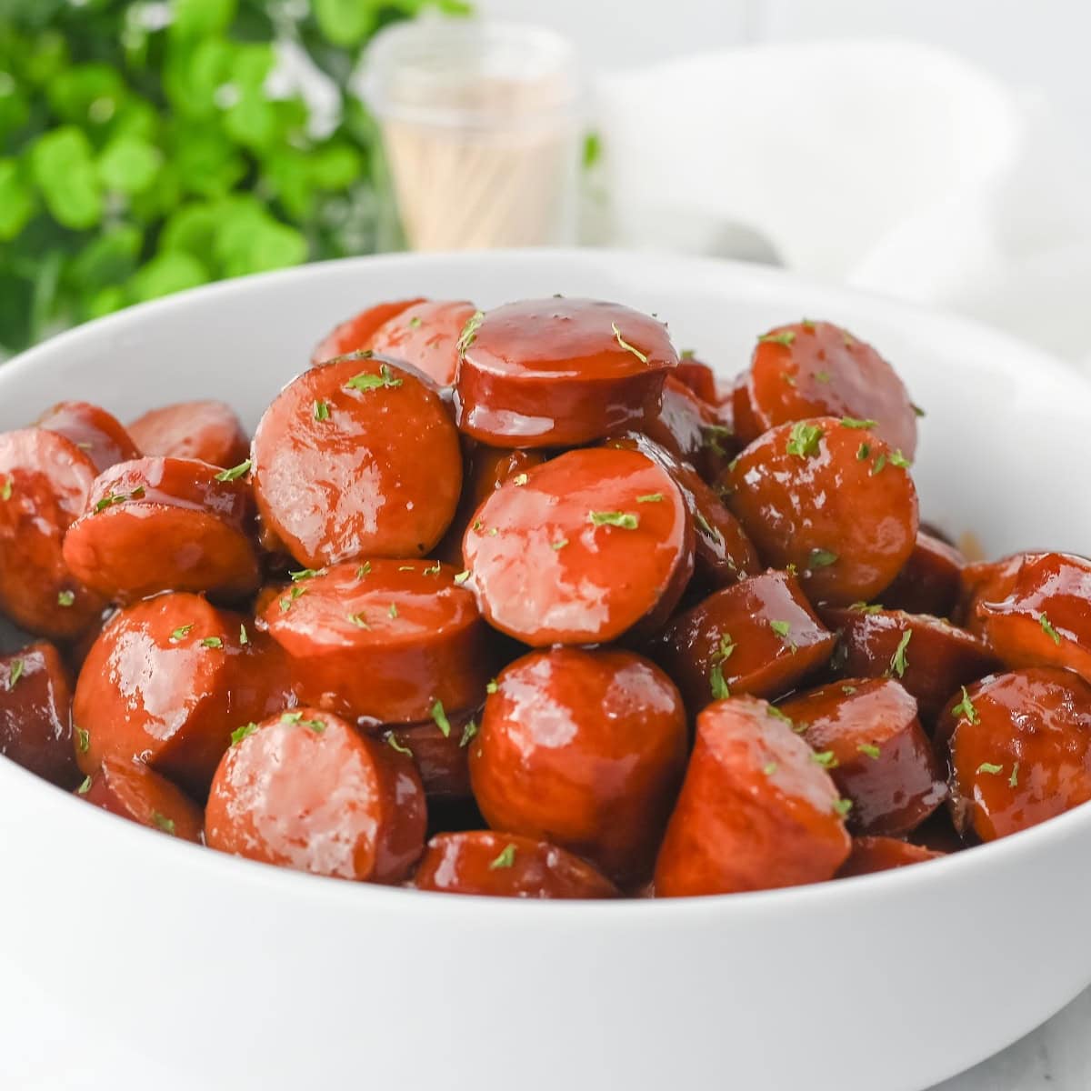 Crockpot BBQ Sausages 1 crockpot bbq sausages featured image