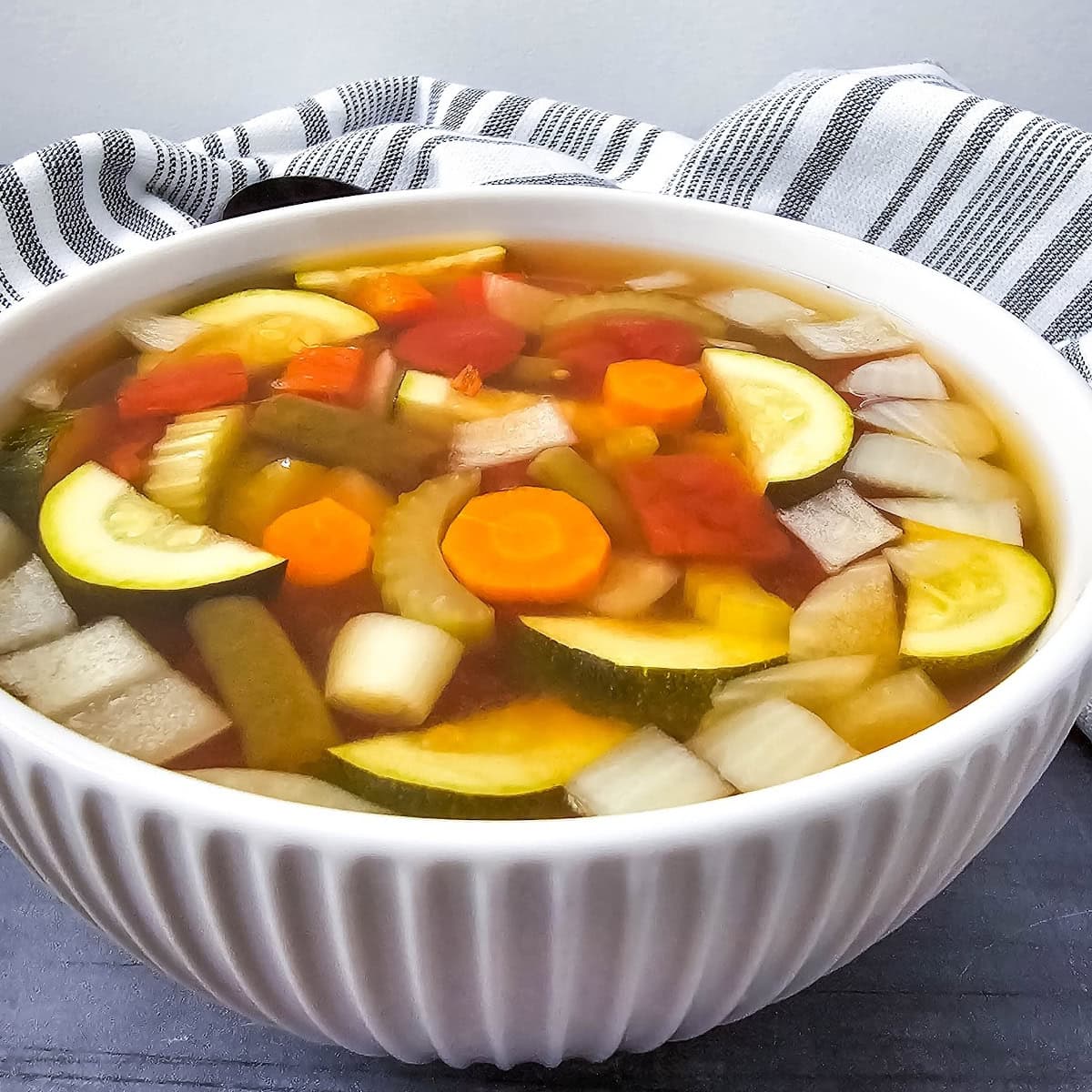 Dump-and-Go Crockpot Summer Vegetable Soup 1 Dump-and-Go Crockpot Summer Vegetable Soup