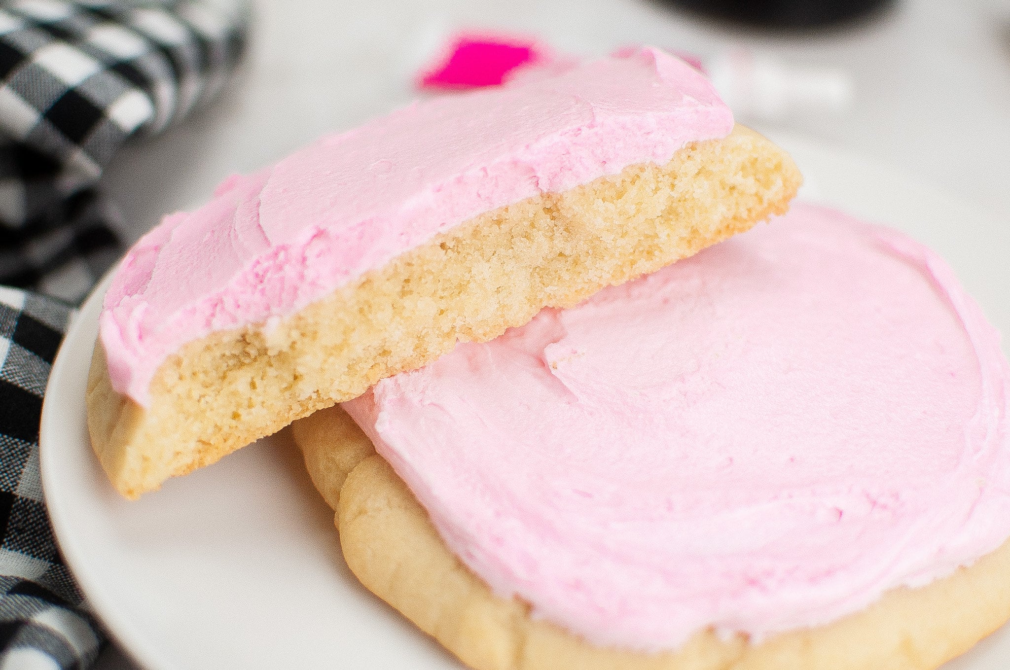 Copycat Crumbl Pink Sugar Cookies You Can Make at Home! 1 Copycat Crumbl Pink Sugar Cookies You Can Make at Home!