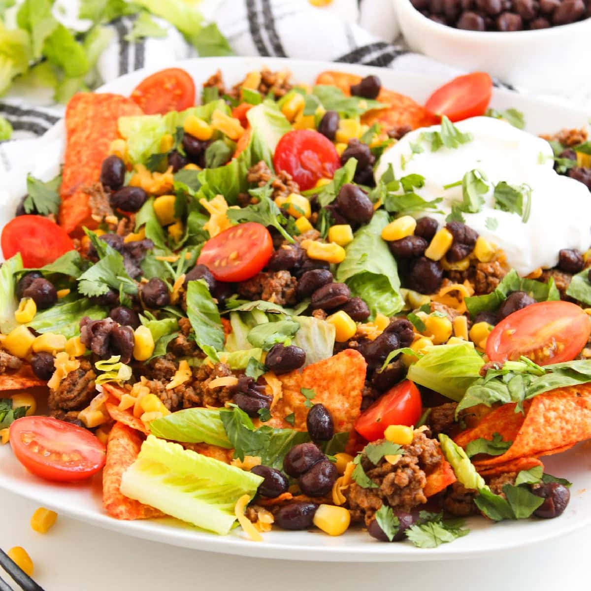 Crunchy Dorito Beef Taco Salad 1 dorito beef taco salad featured image