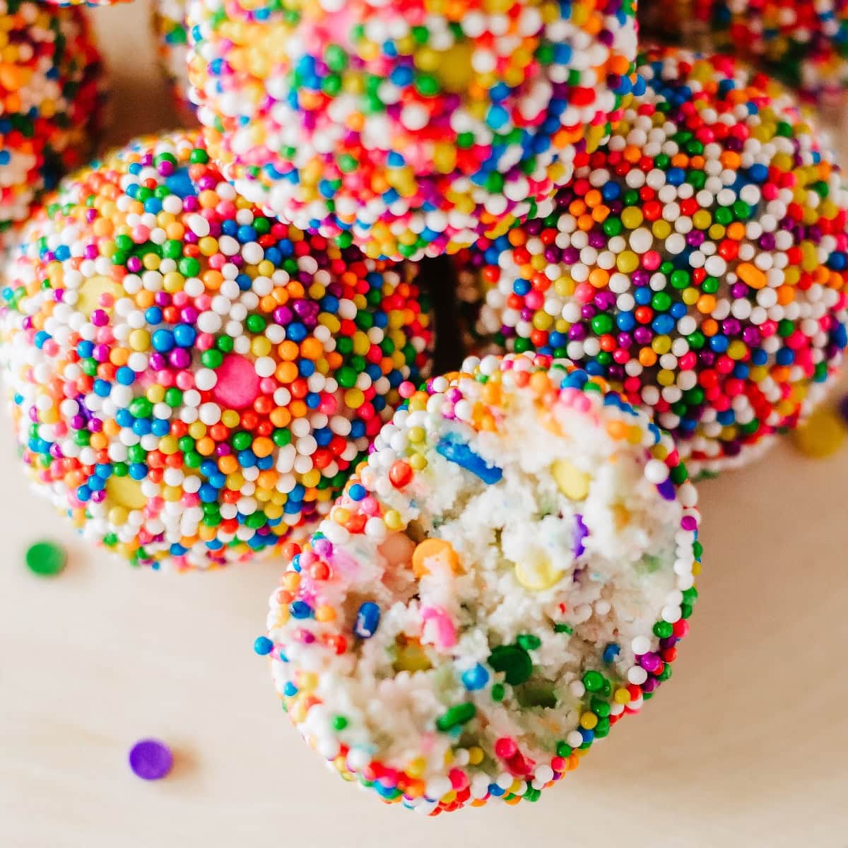 FunFetti Cheesecake Bites 1 funfetti cheesecake bites featured image