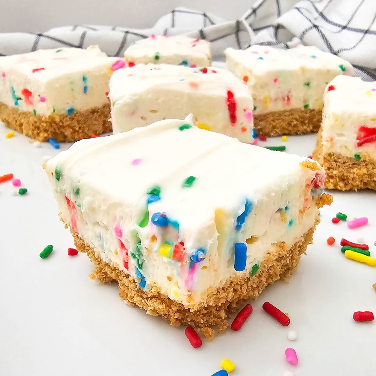 funfetti cheesecake bars featured image