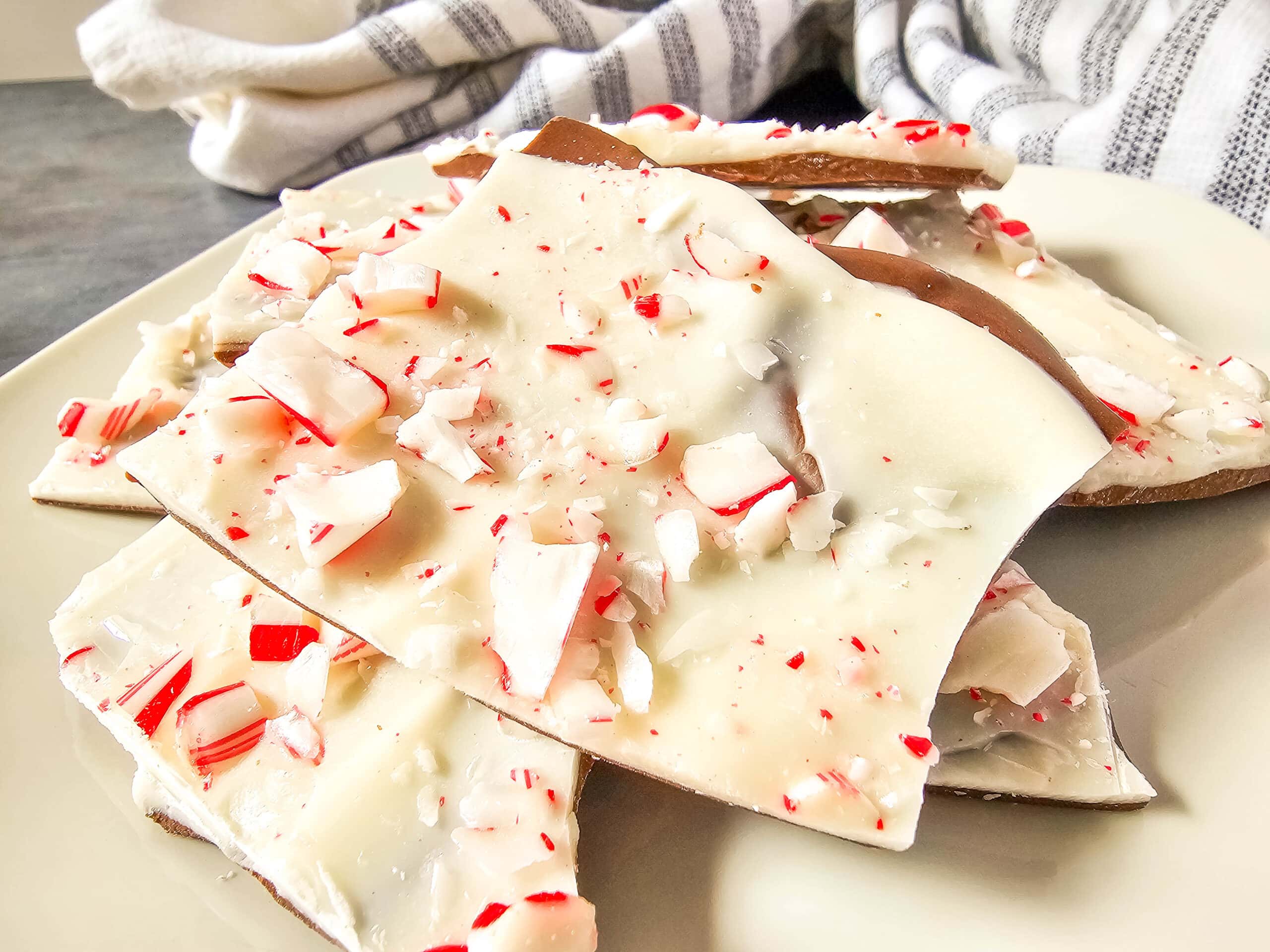 Christmas Candy Cane Bark