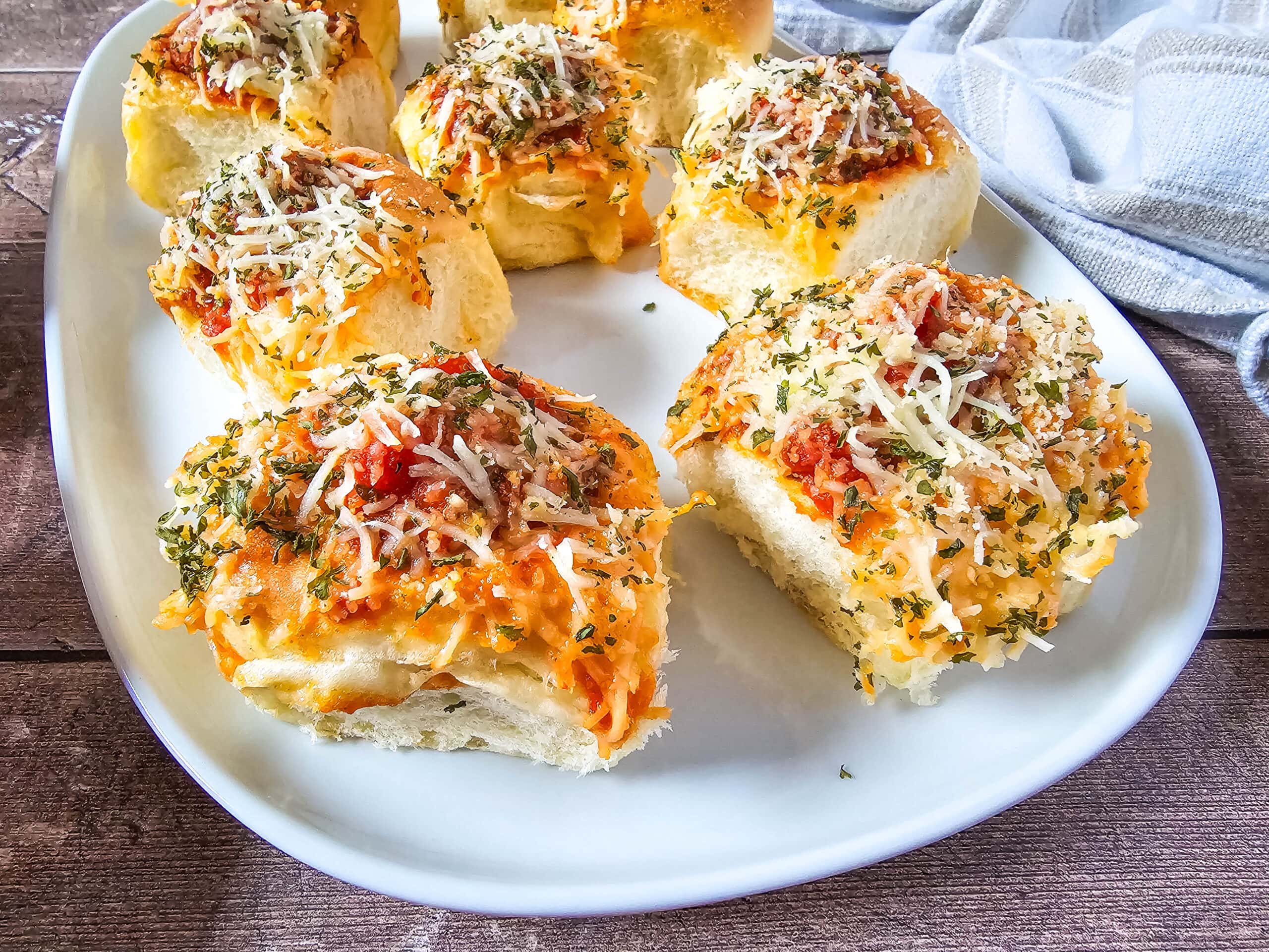 Crowd-Pleasing Meatball Sliders in Under 30 Minutes 1 Crowd-Pleasing Meatball Sliders in Under 30 Minutes