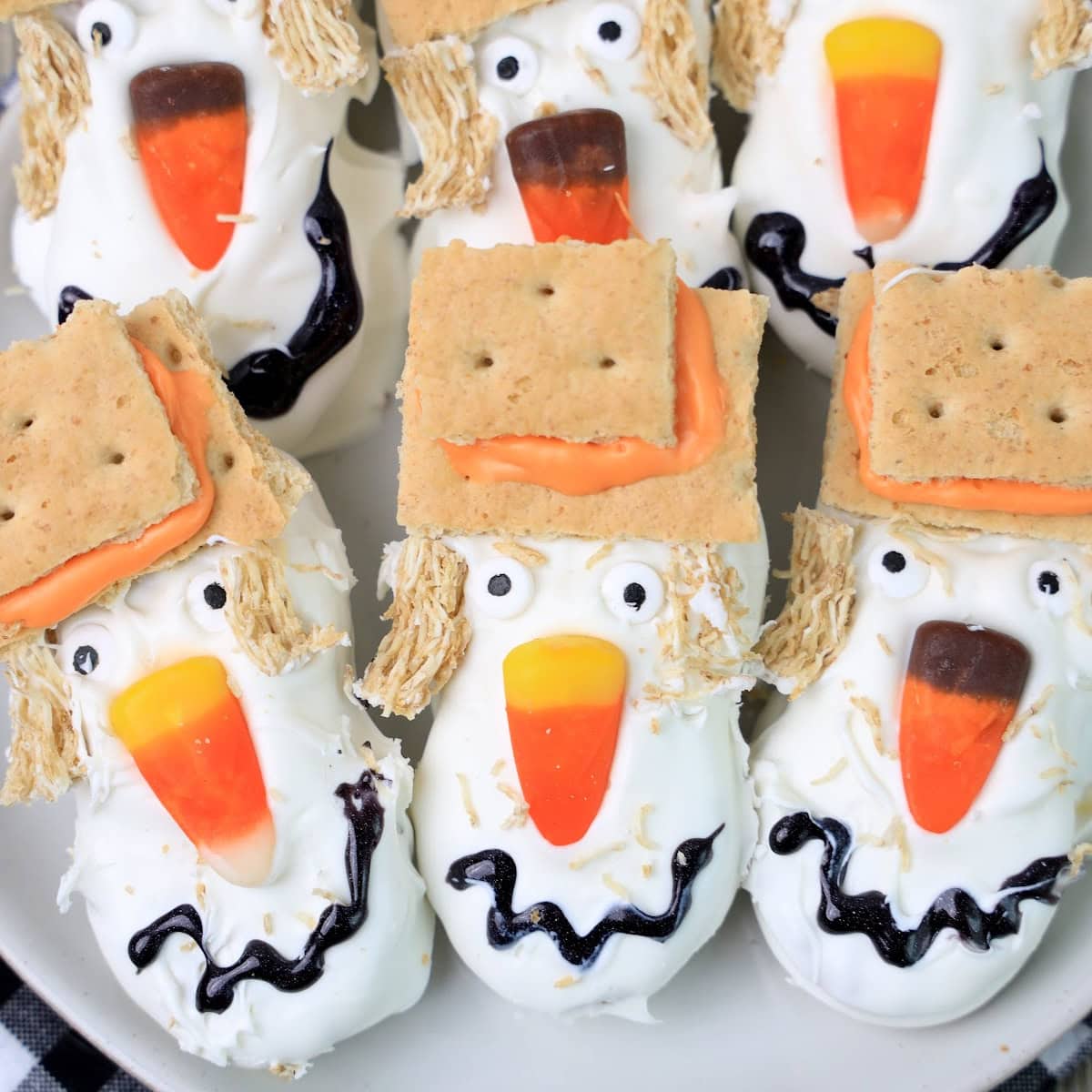 Nutter Butter Scarecrow Cookies 1 Nutter Butter scarecrow cookies featured image