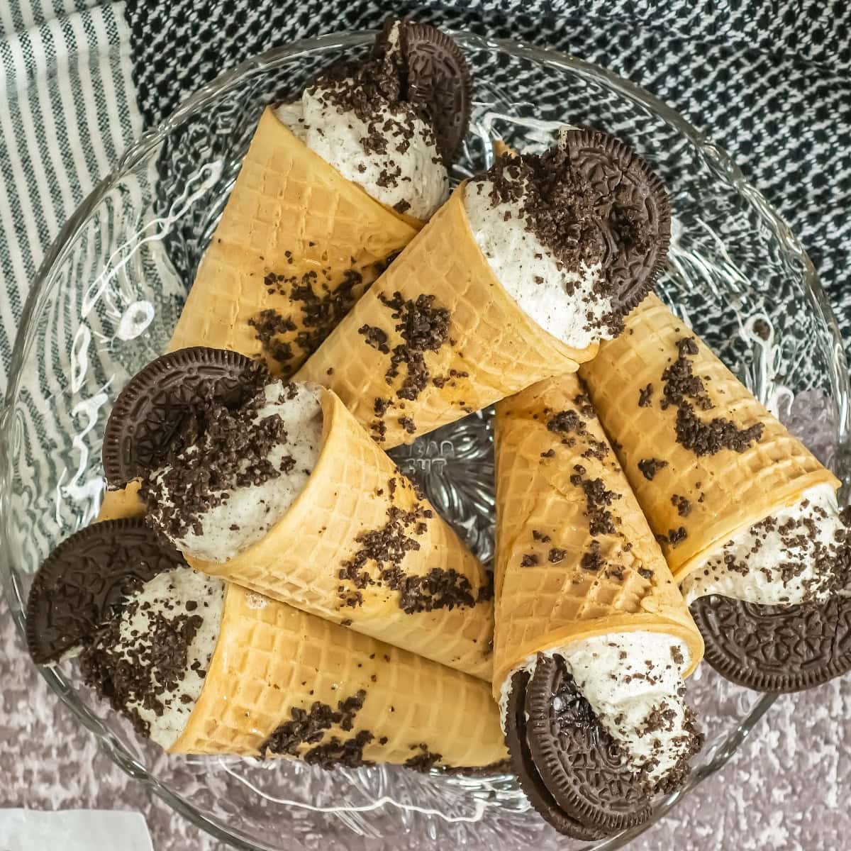 Creamy Oreo Cheesecake Cones 1 oreo cheesecake cones