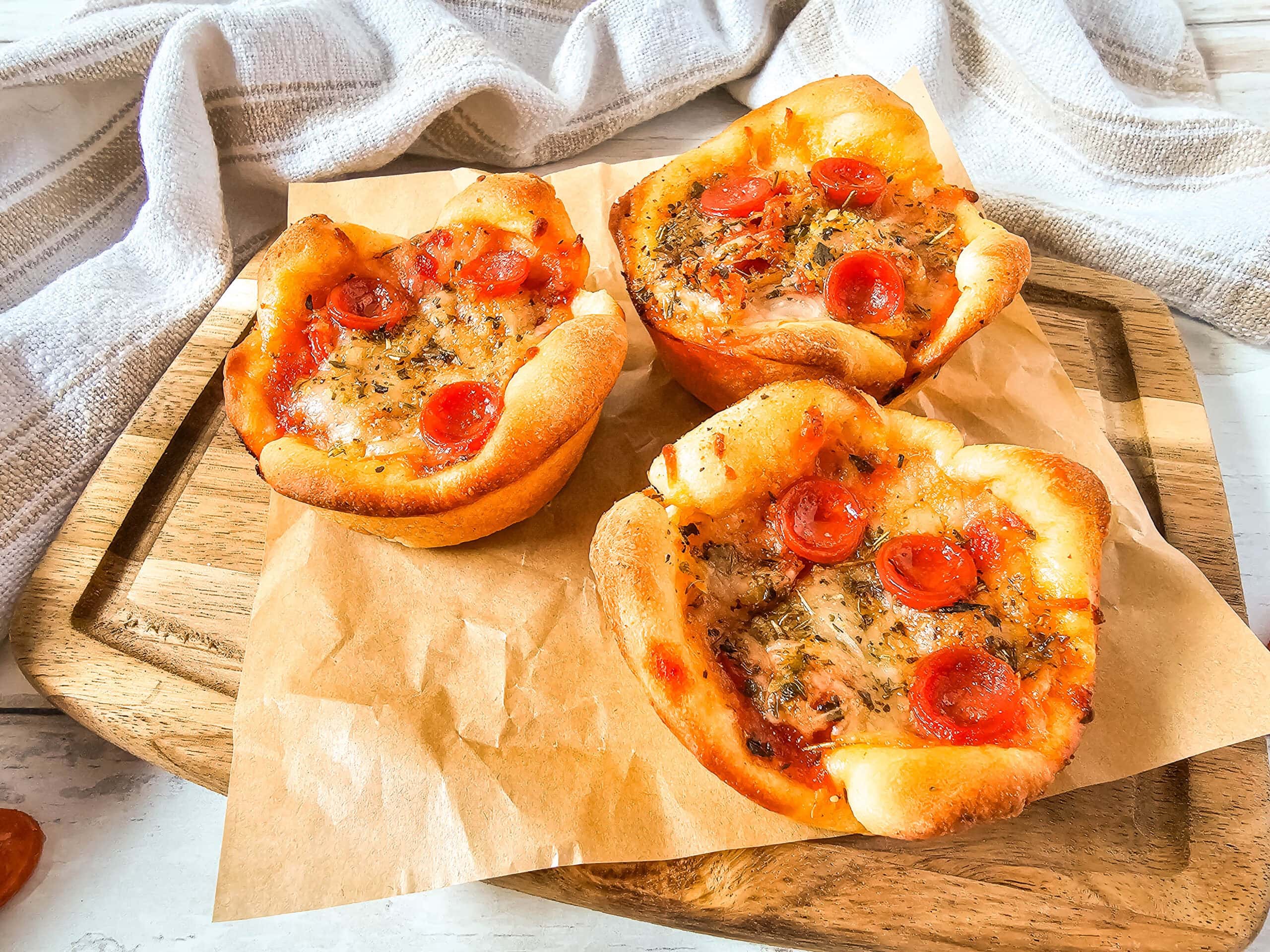 Easy-to-Make Pepperoni Pizza Puffs Recipe 1 Easy-to-Make Pepperoni Pizza Puffs Recipe