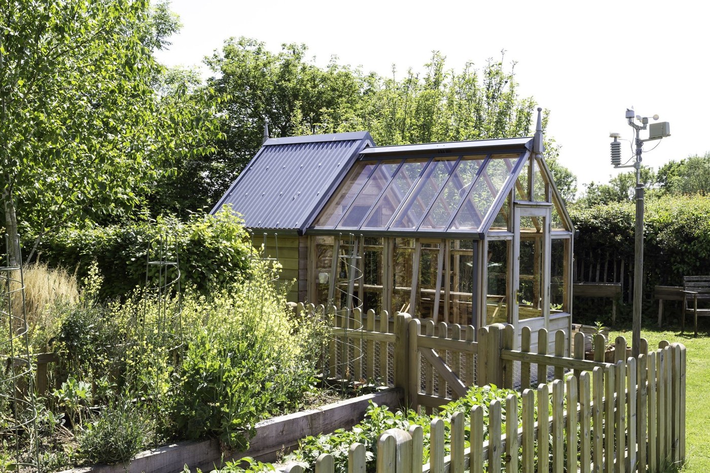 Shed and greenhouse combined in one building