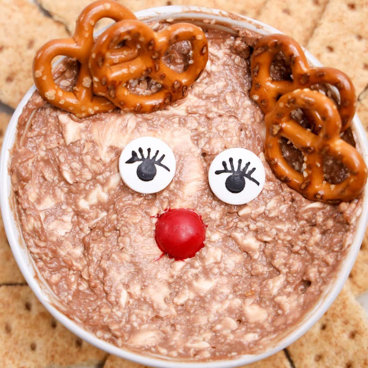 Reindeer Nutella Dip 1 reindeer nutella dip featured image