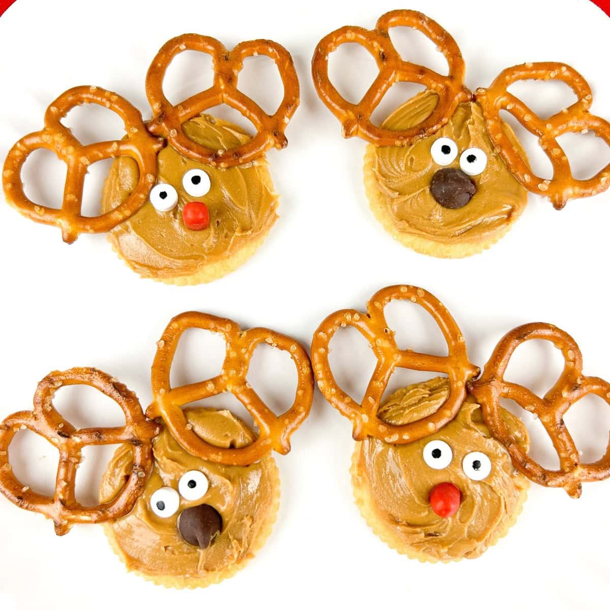 Ritz Reindeer Snacks 1 ritz reindeer snacks featured image