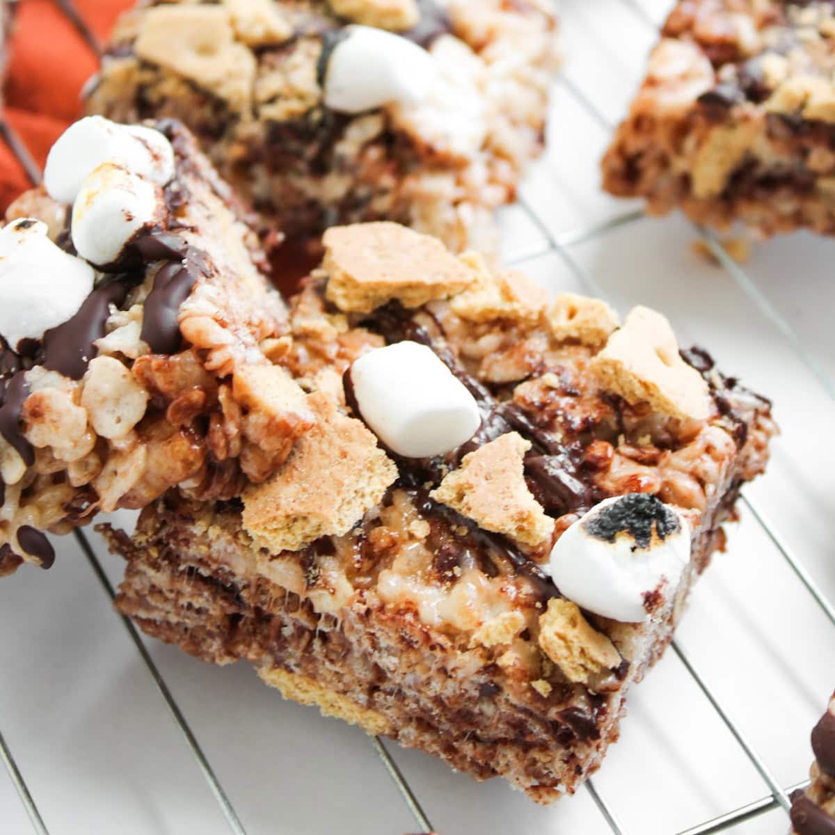 S’mores Rice Krispie Bars