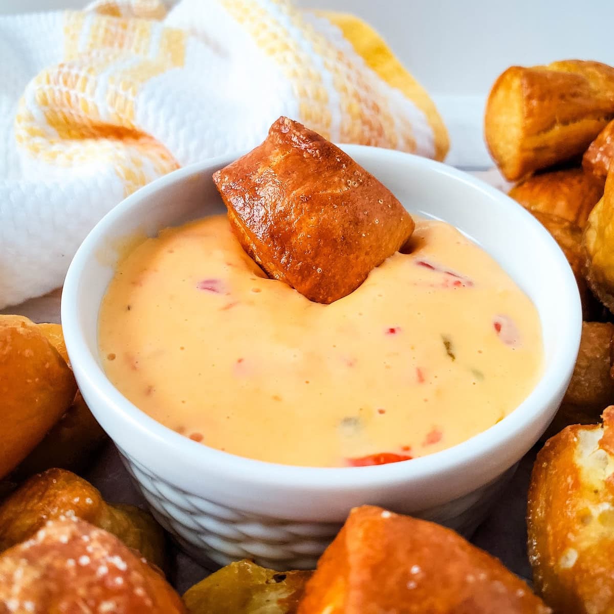 Soft Pretzel Bites with Cheesy Dip 1 Soft Pretzel Bites with Cheesy Dip