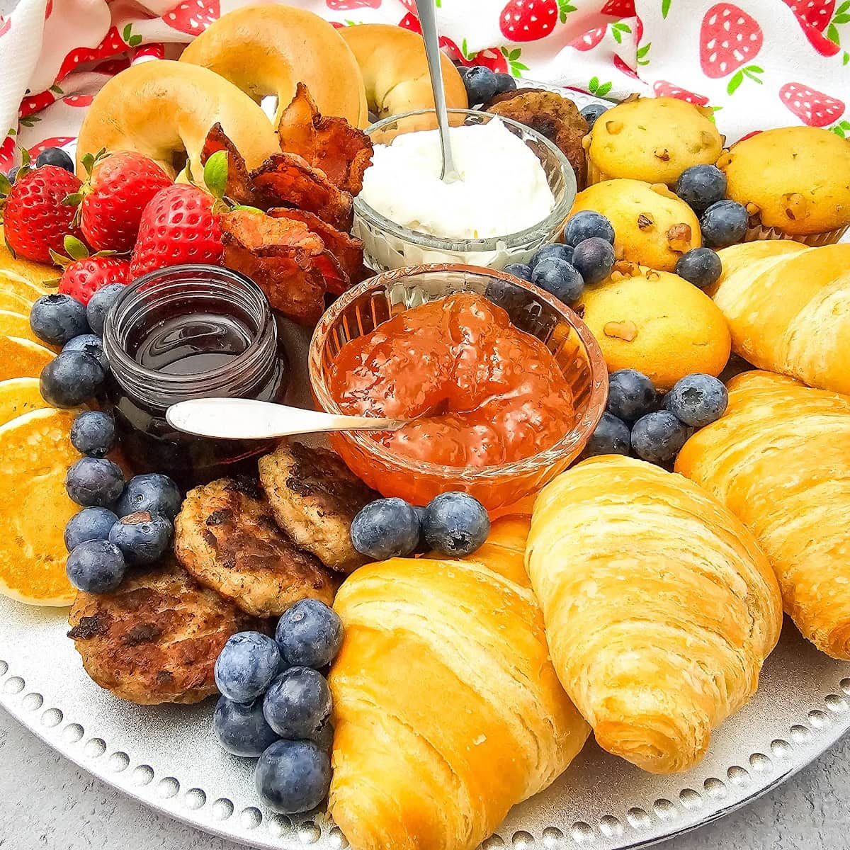 Sweet and Savory Brunch Charcuterie 1 Sweet and Savory Brunch Charcuterie