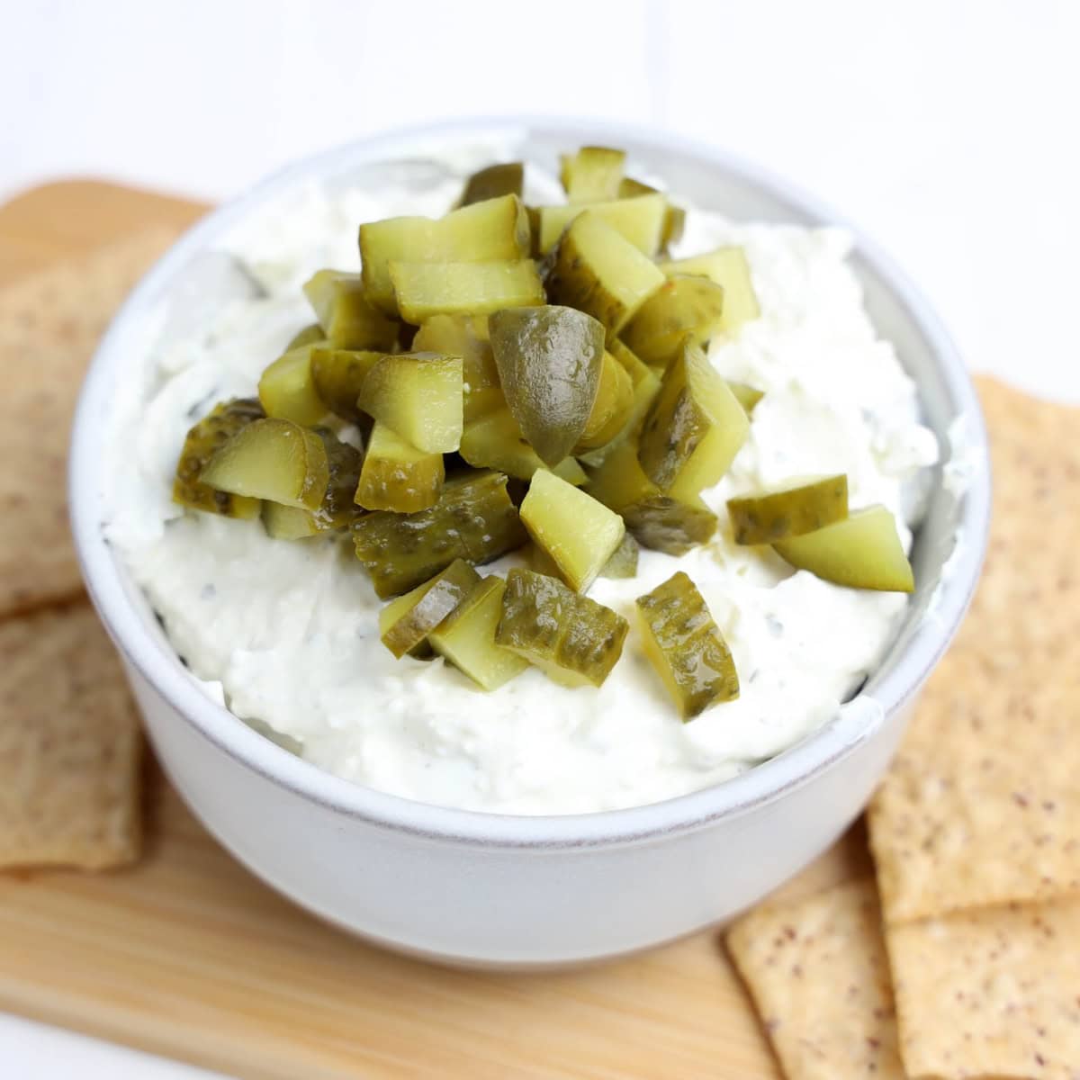 Creamy Tangy Dill Pickle Dip 1 dill pickle dip featured image