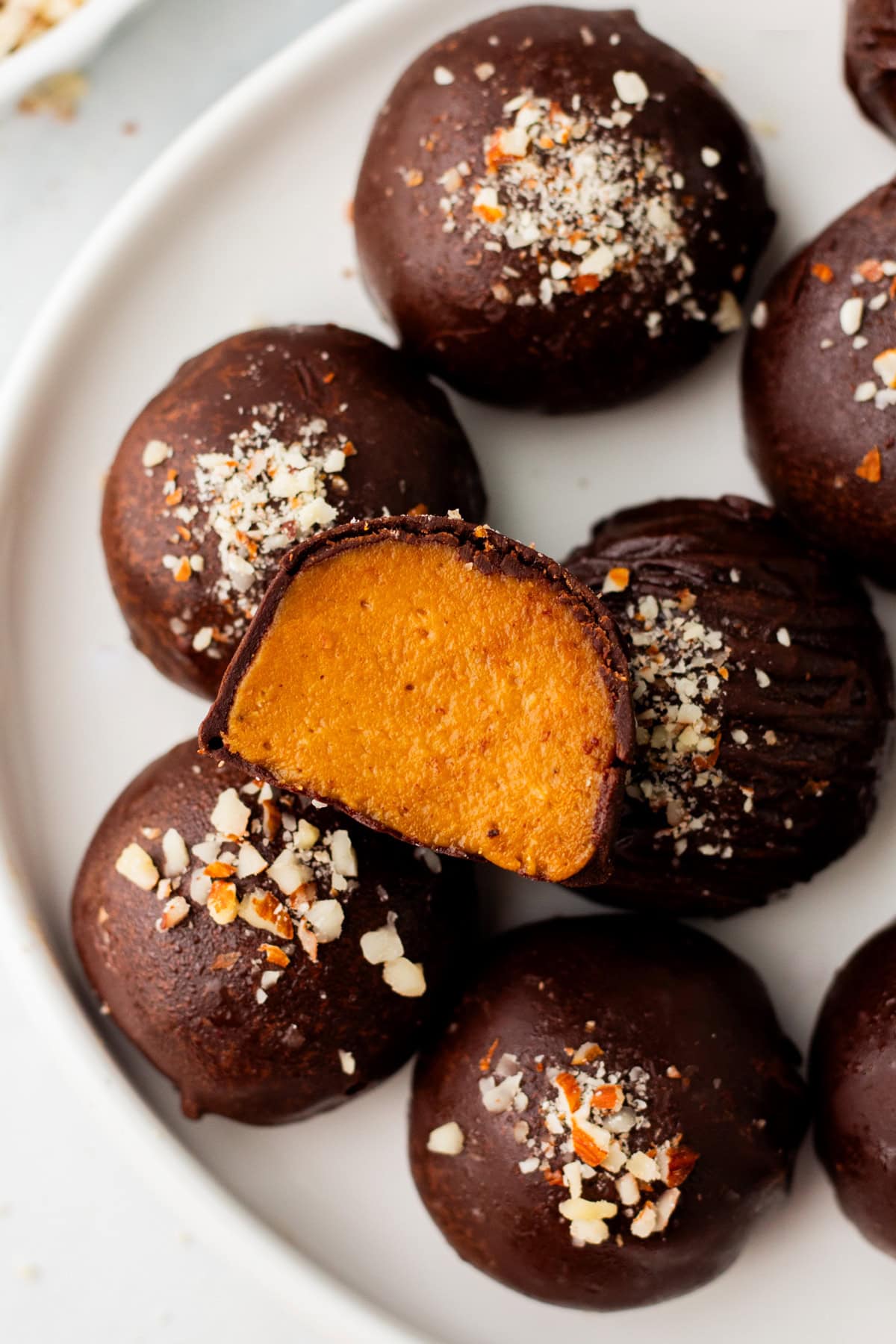 Dark Chocolate Pumpkin Truffles 1 Dark Chocolate Pumpkin Truffles